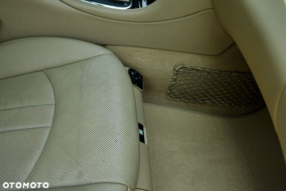 Mercedes-Benz CLS 350 CGI 7G-TRONIC - 18