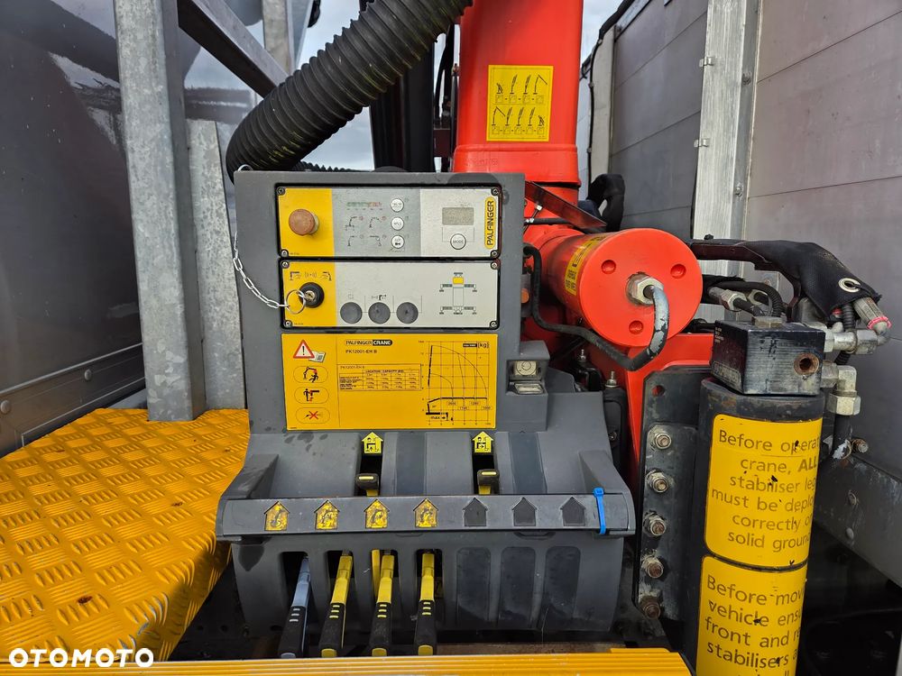 Mercedes-Benz ATEGO 1624 // PALFINGER PK12000 PILOT RADIOWY // HDS ŻURAW DŹWIG // 3 WYSUWY // 131.000km EURO 5 - 24