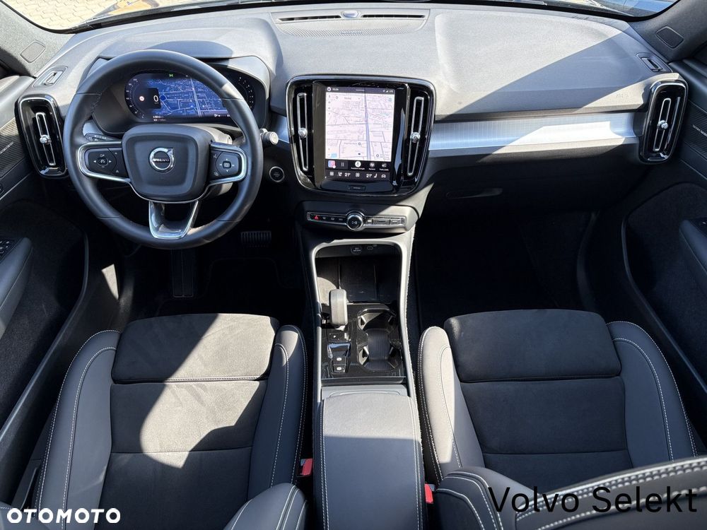 Volvo XC 40 - 22