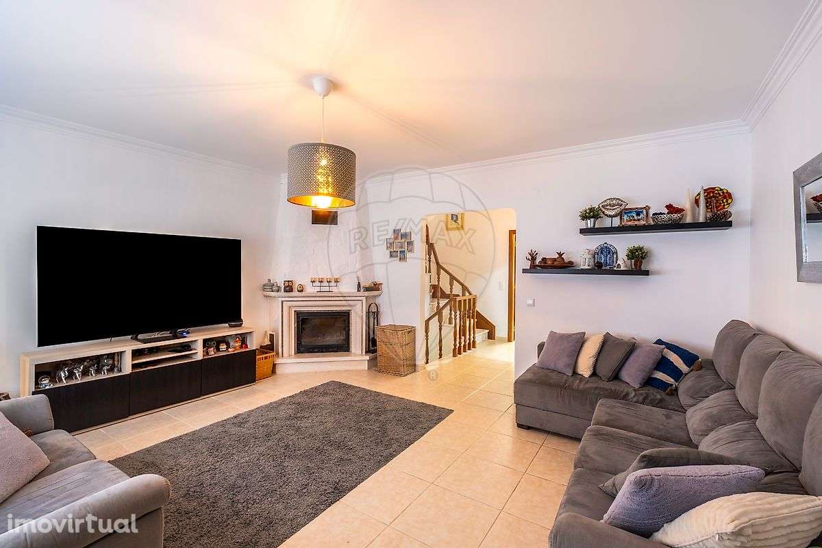 Moradia T2 para venda - Grande imagem: 3/48