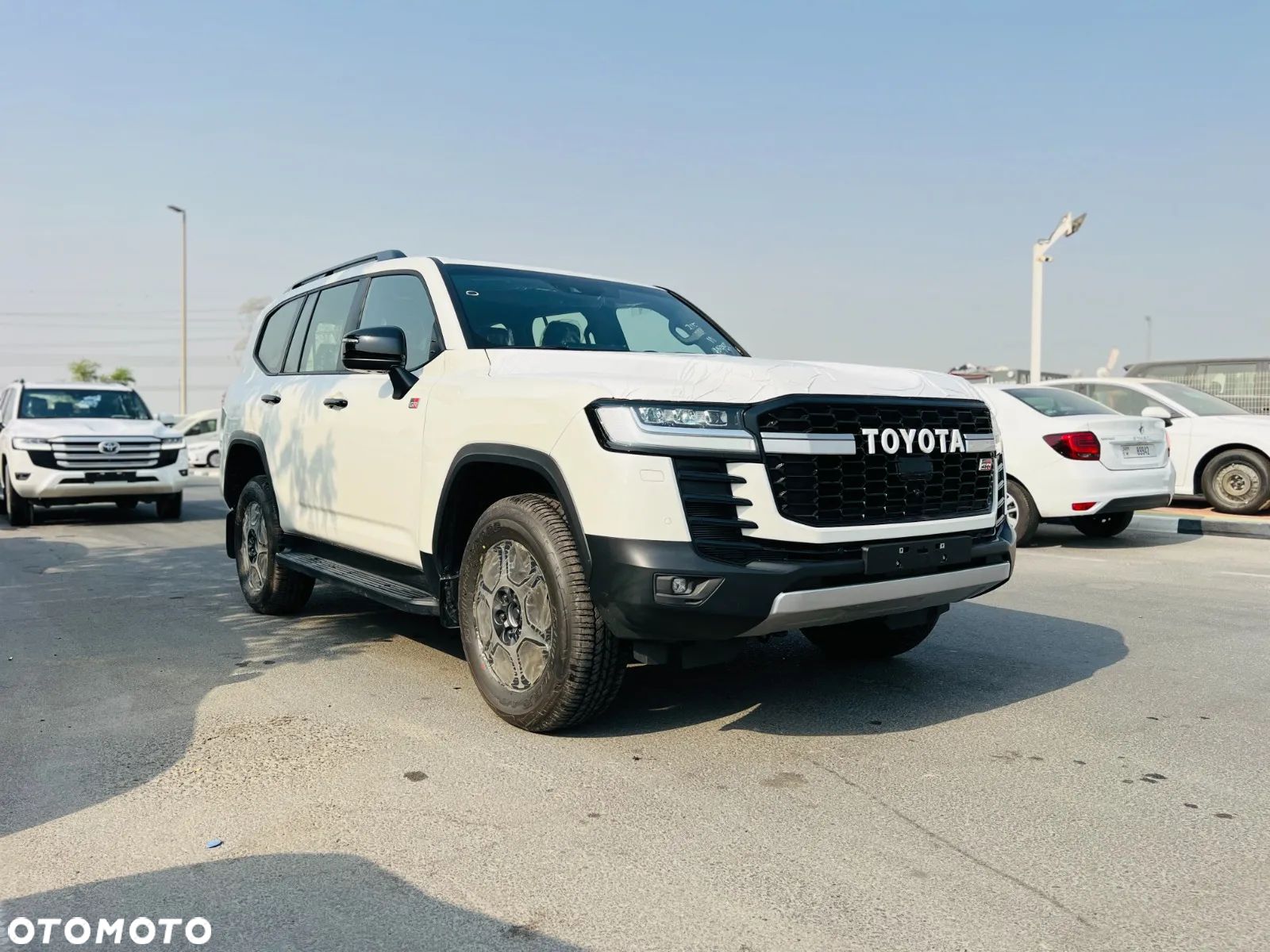 Toyota Land Cruiser - 1