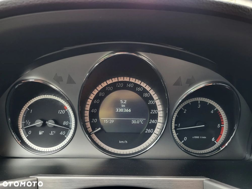 Mercedes-Benz GLK - 9