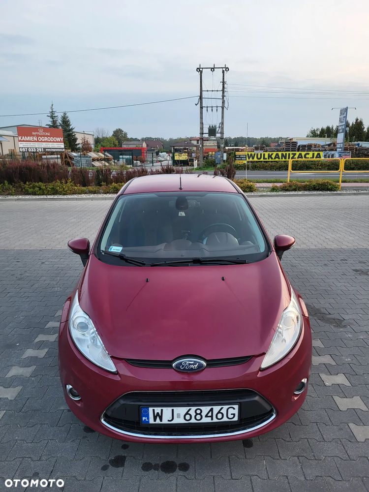Ford Fiesta 1.6 TDCi DPF Ghia - 6