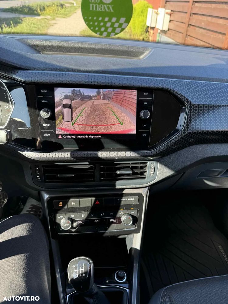 Volkswagen T-Cross - 7