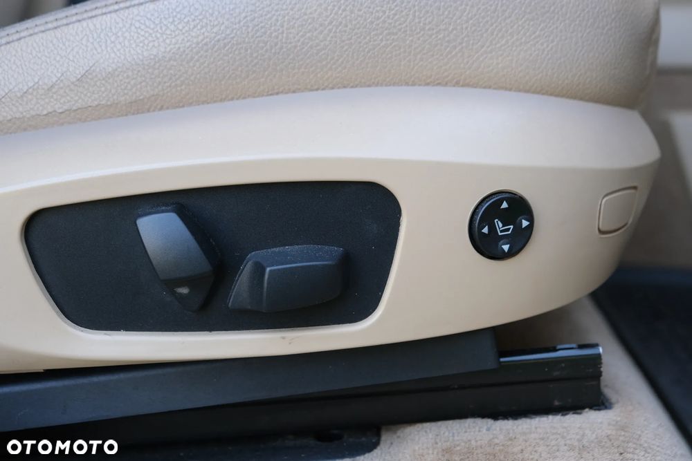 BMW X3 xDrive28i - 15