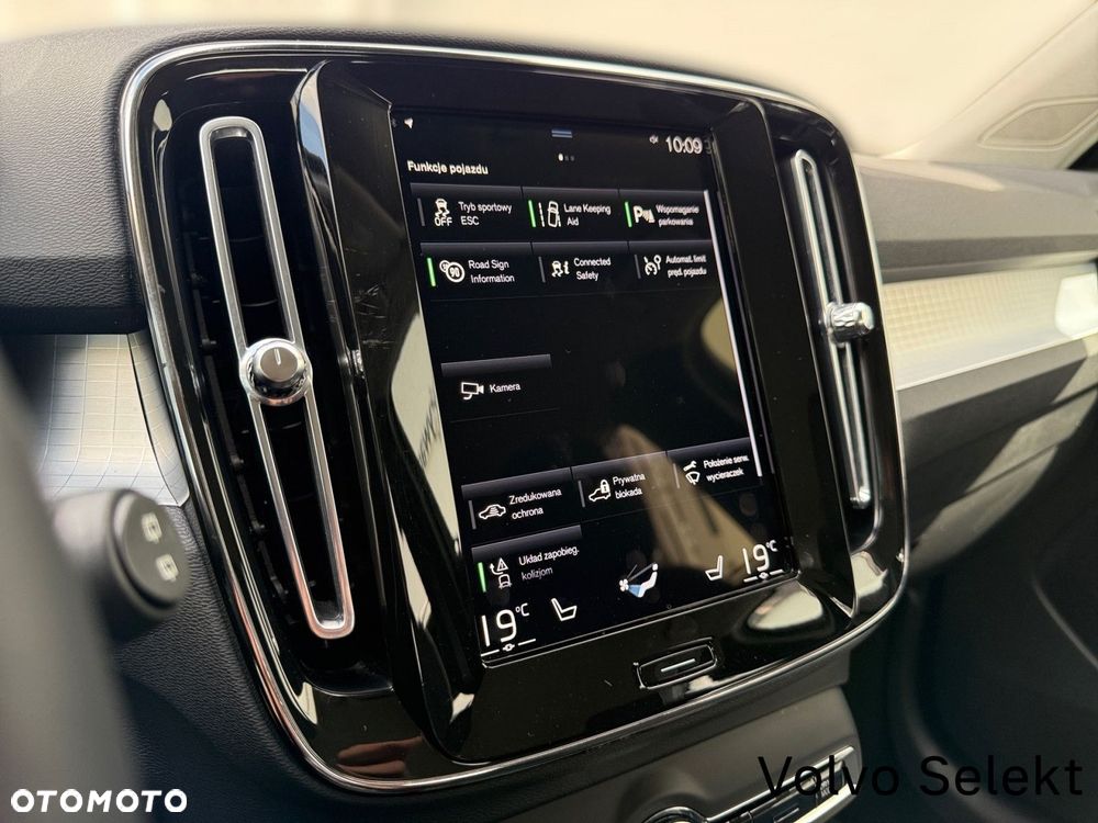 Volvo XC 40 - 20