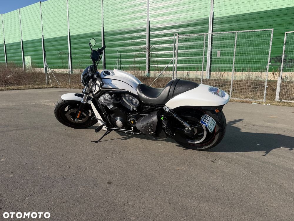 Harley-Davidson V-Rod Night Rod - 2