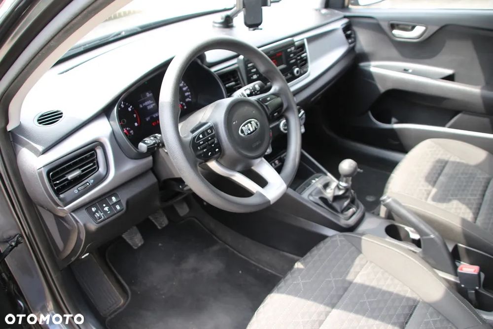 Kia Rio 1.2 Attract - 11