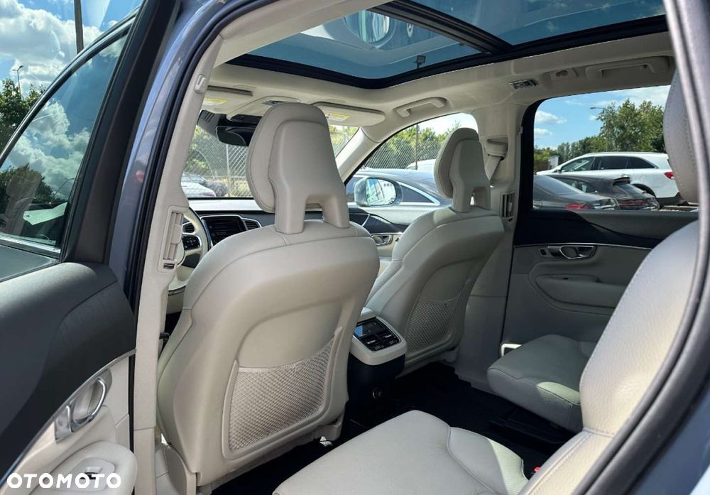 Volvo XC 90 - 20