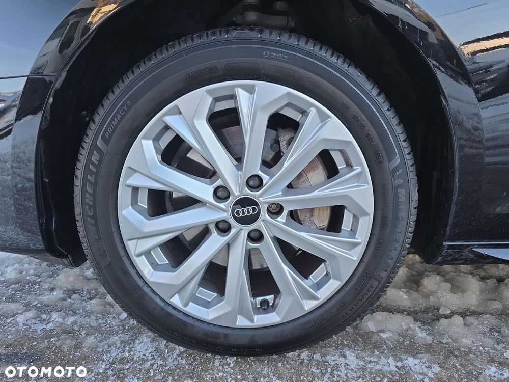 Audi A4 Limousine - 9