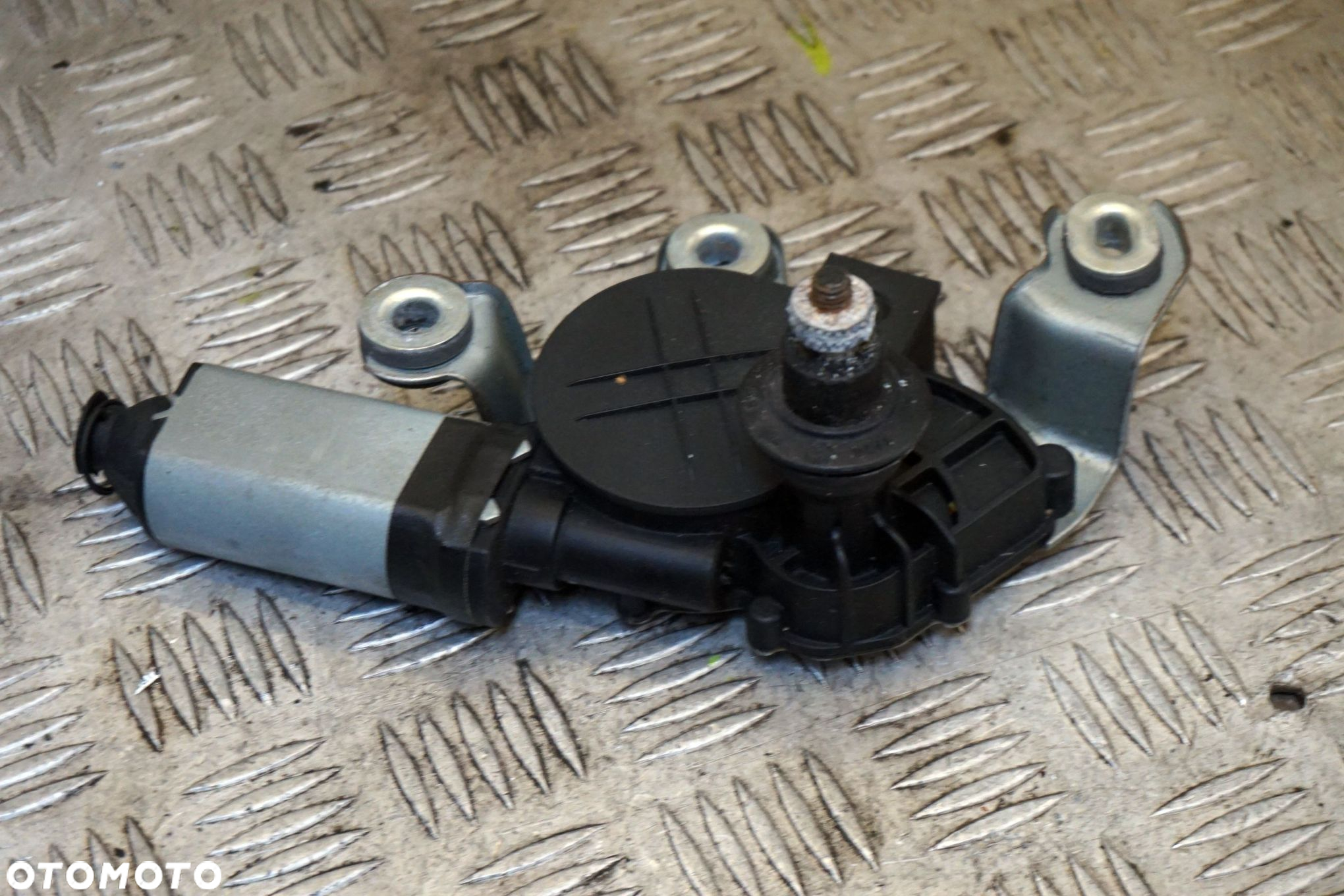 SILNICZEK WYCIERACZKI TYŁ OCTAVIA II LIFT KOMBI 1Z9955711 SKODA 2008-2013 - 2