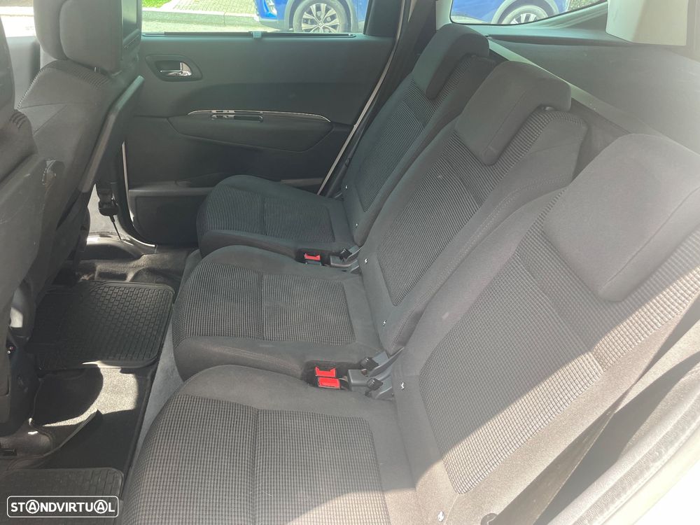 Peugeot 5008 e-HDI 115 ETG6 Stop&Start Allure - 8