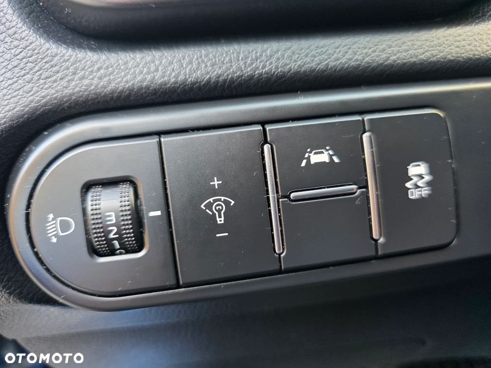 Kia Ceed 1.4 T-GDI L - 25