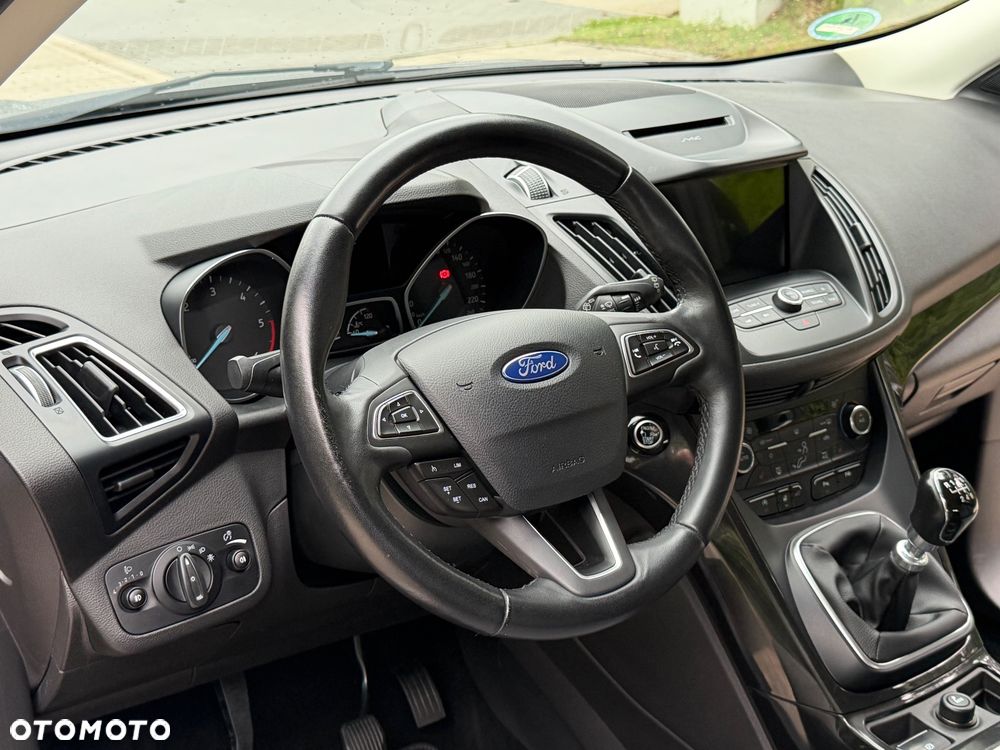 Ford Kuga - 20