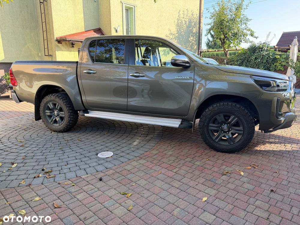 Toyota Hilux - 4