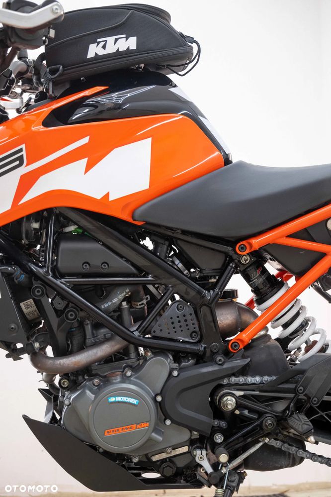 KTM Duke 125 - 13