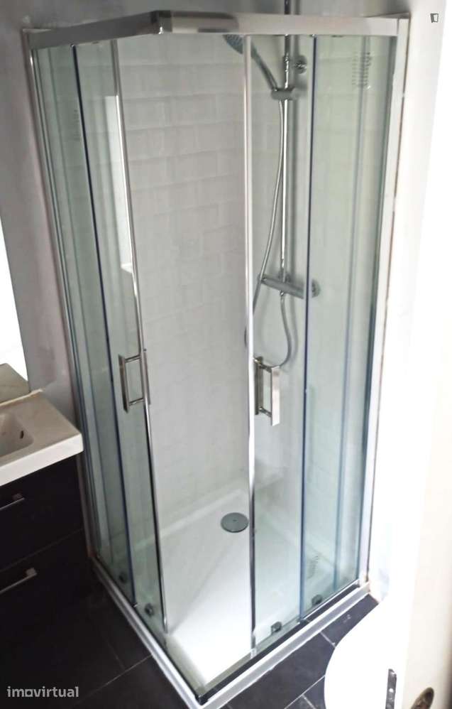 Quarto - localizado em Arroios Lisbon - Grande imagem: 5/16