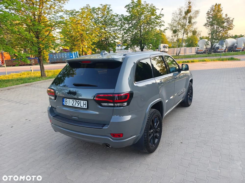 Jeep Grand Cherokee - 4