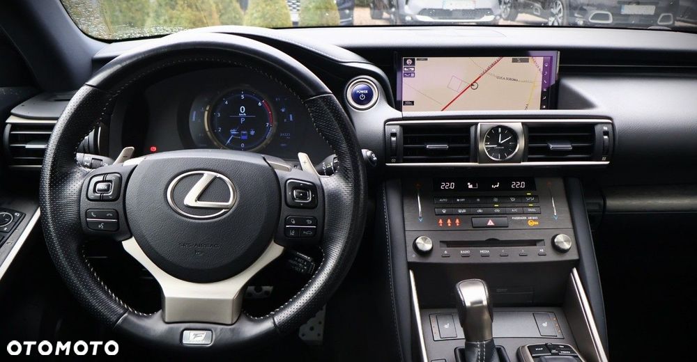 Lexus IS - 21