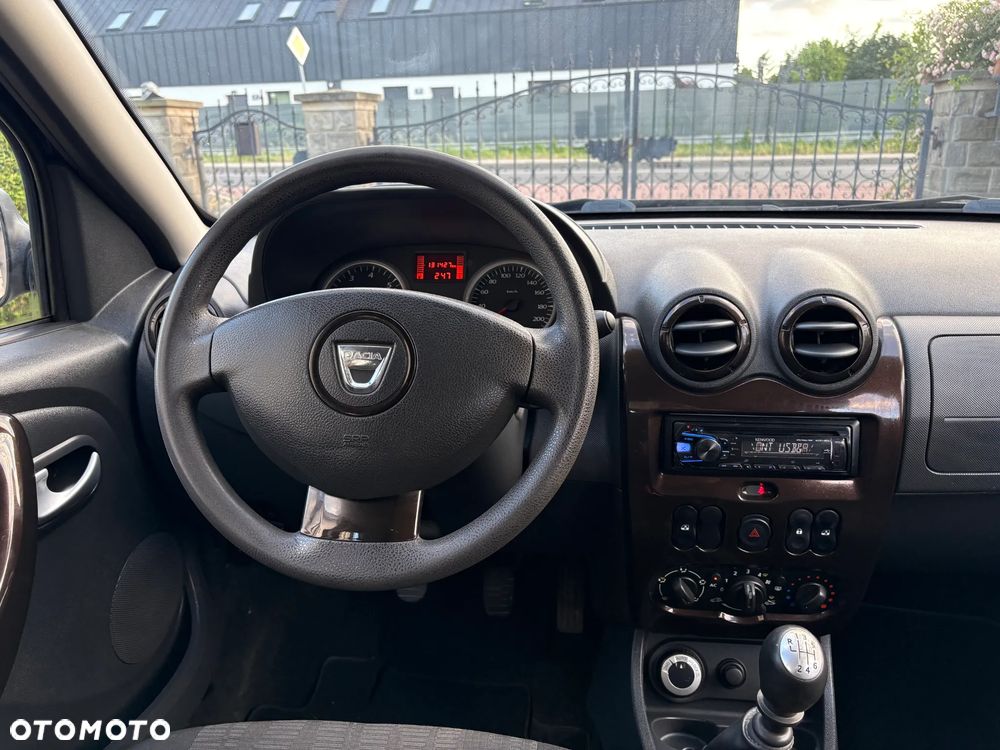 Dacia Duster 1.6 16V 4x4 - 10