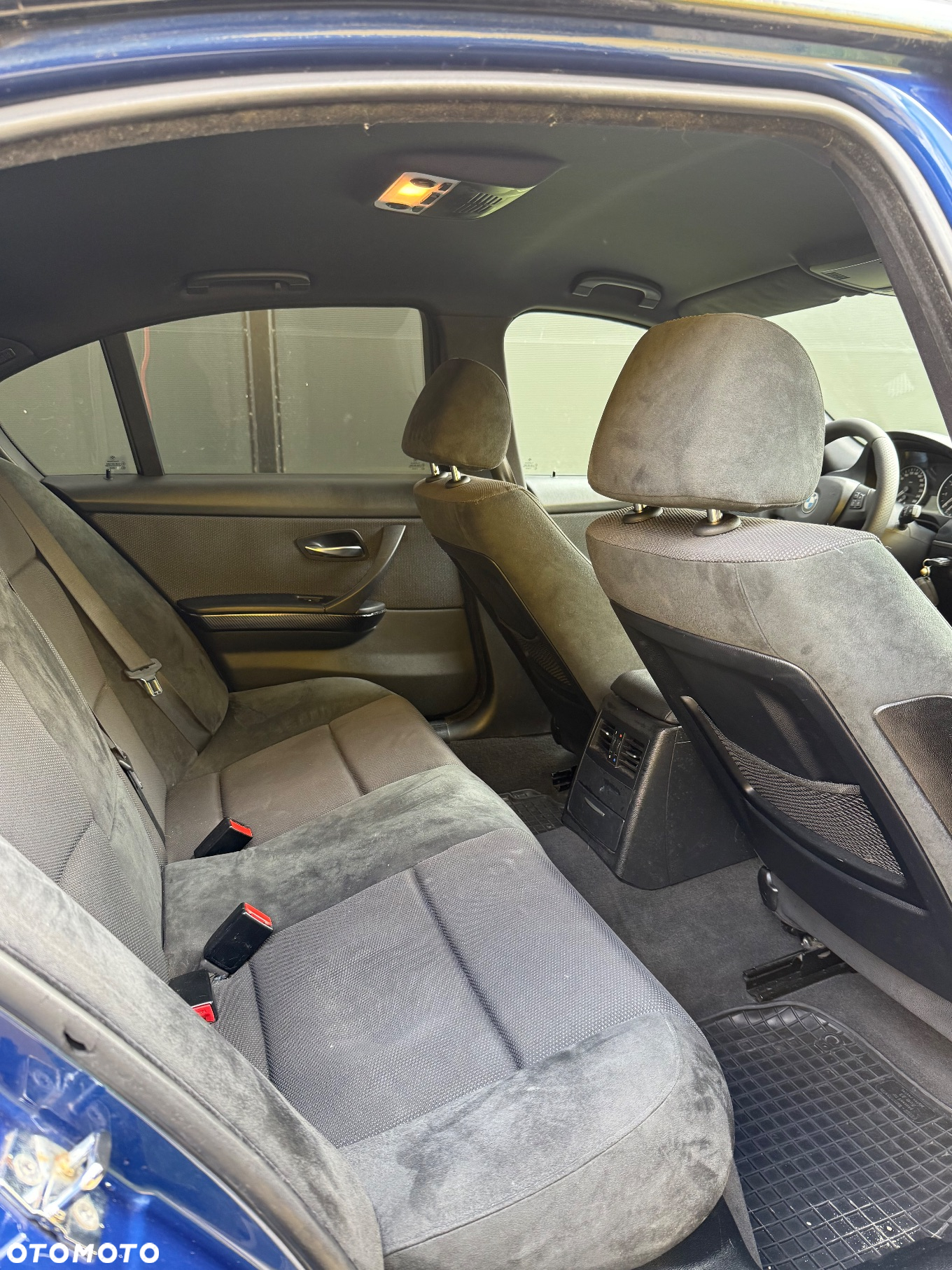 BMW Seria 3 320i - 12