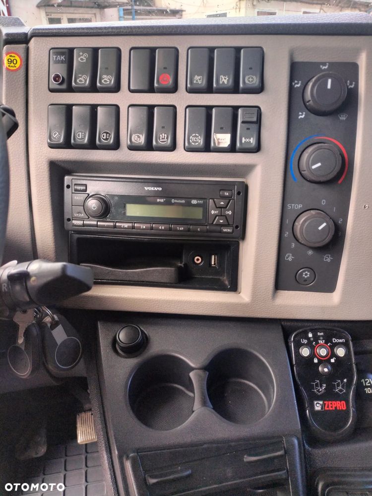 Volvo FL - 20
