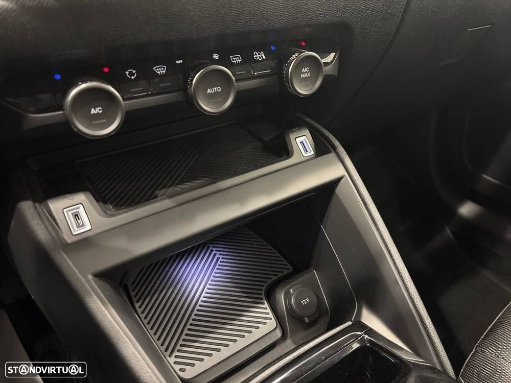 Citroën C4 1.2 Hybrid Plus e-DSC6 - 19