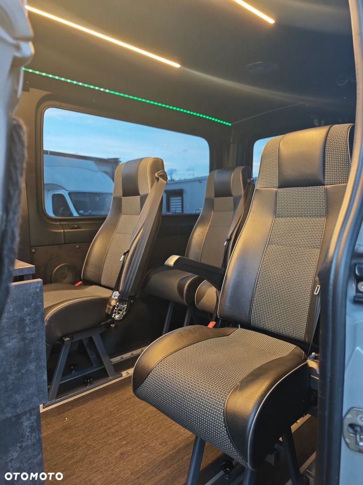 Mercedes-Benz Sprinter - 21