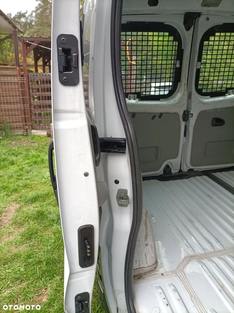 Renault Trafic - 10