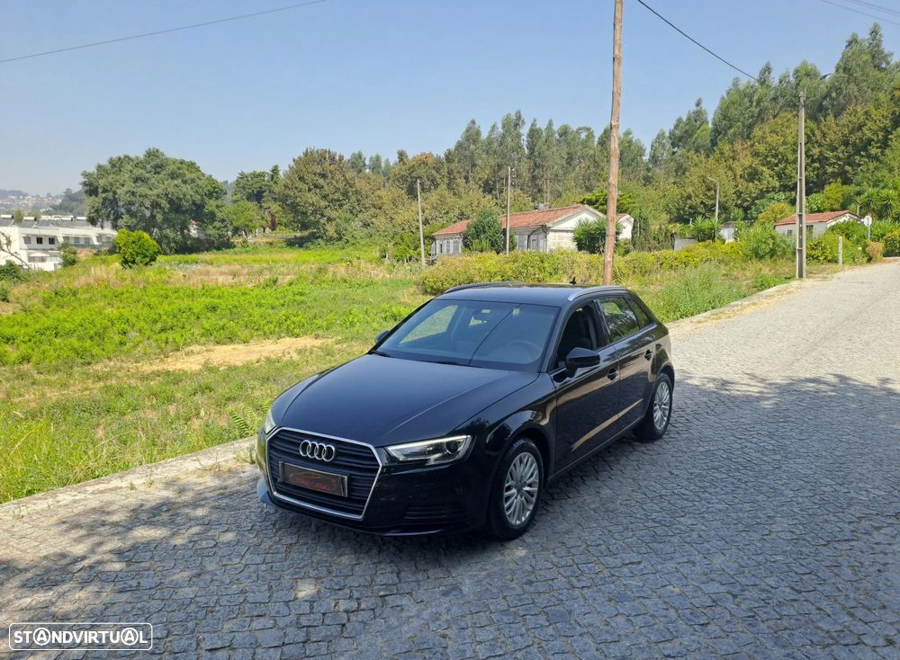 Audi A3 Sportback 1.6 TDI Design - 1
