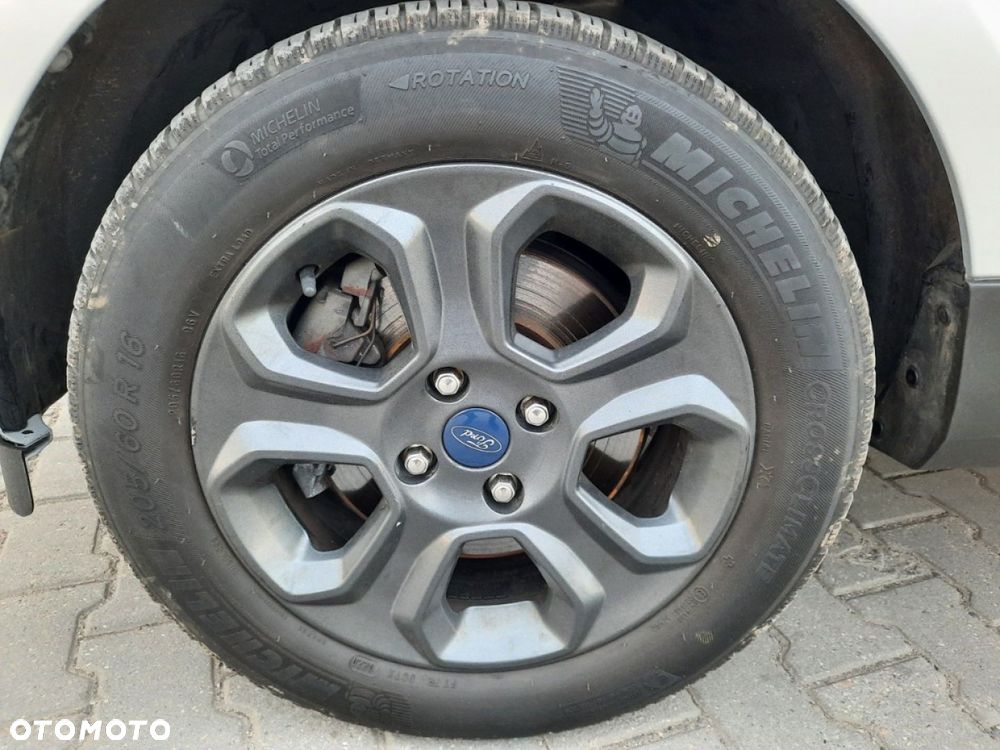 Ford EcoSport - 11