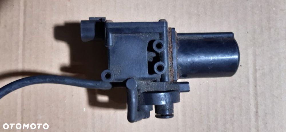 Mitsubishi Pajero III Pompka Tempomatu - 1