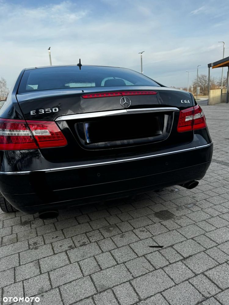 Mercedes-Benz Klasa E - 9