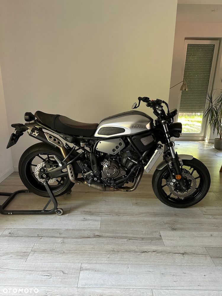Yamaha XSR - 3