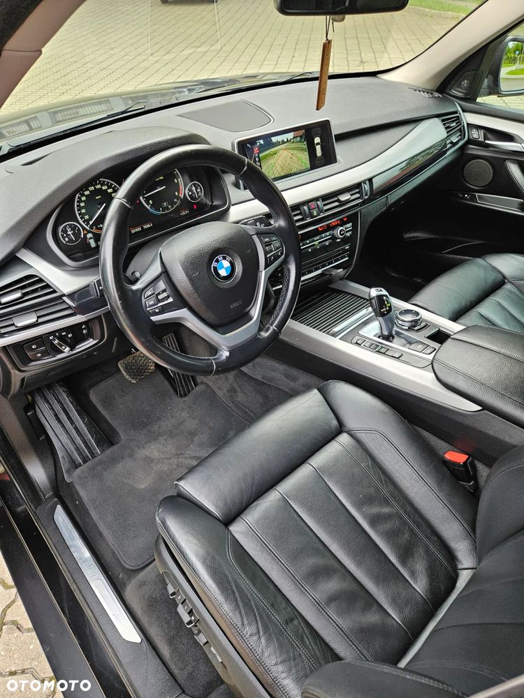 BMW X5 xDrive40d - 27