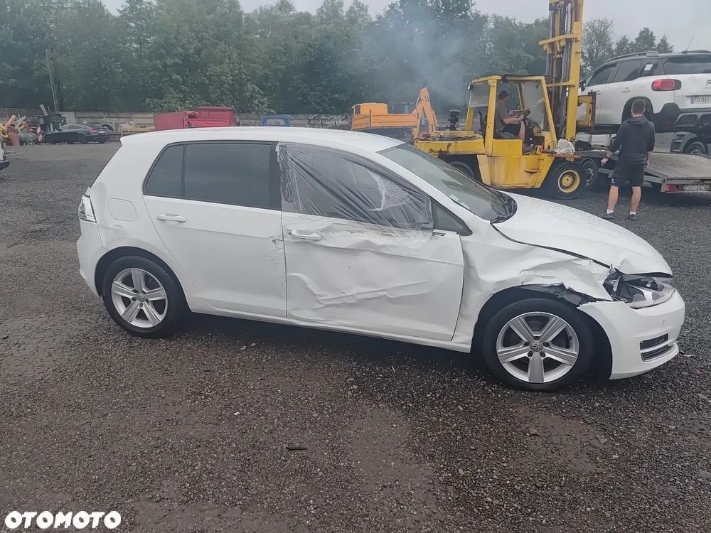 Volkswagen Golf 1.6 TDI Trendline - 14