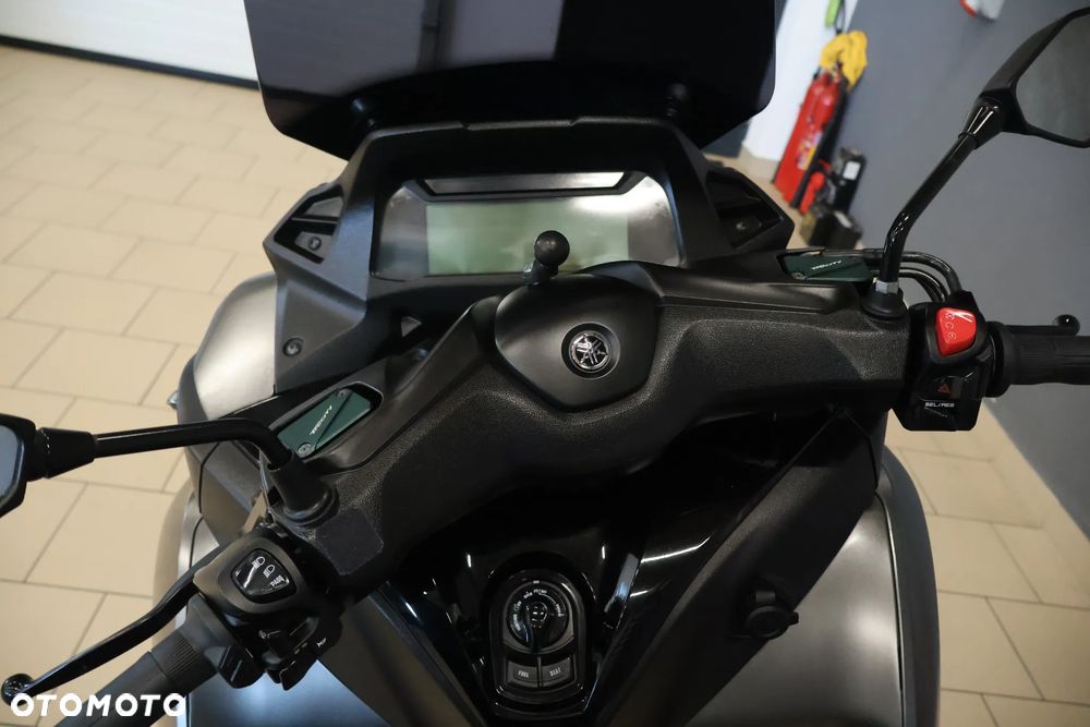 Yamaha Tricity - 12