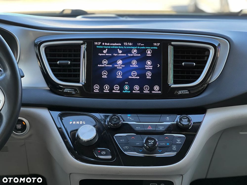 Chrysler Pacifica - 23