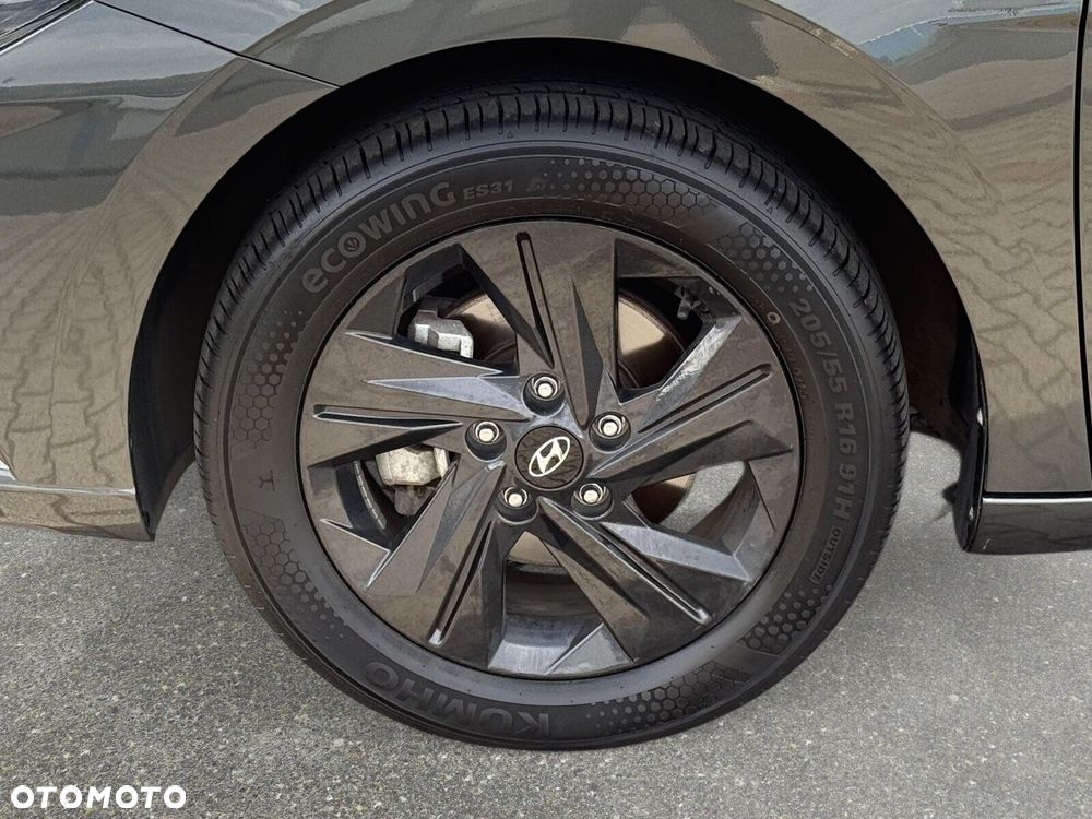 Hyundai Elantra 1.6 Smart CVT - 9