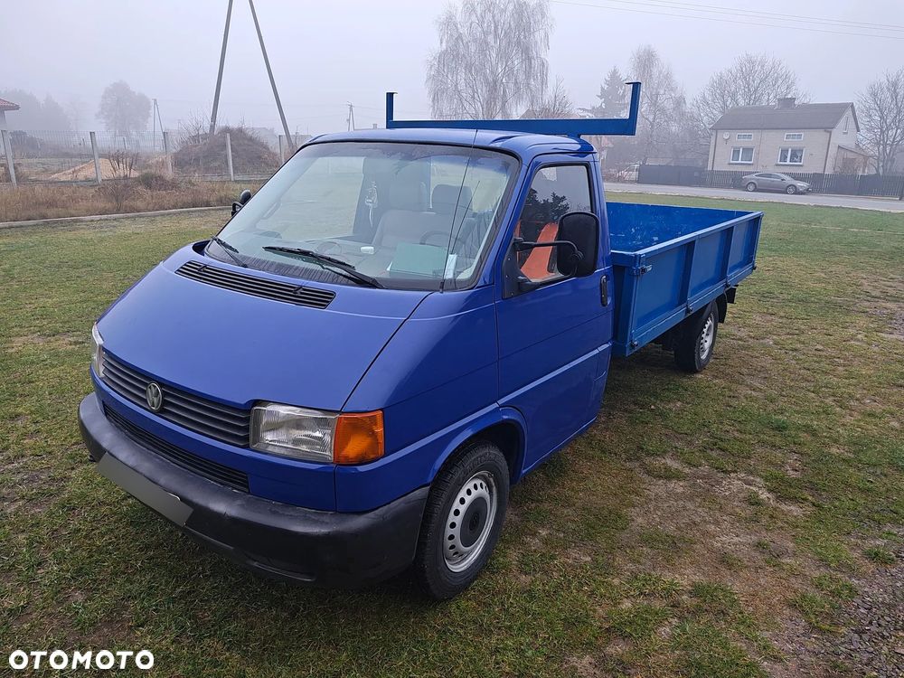 Volkswagen Transporter - 1