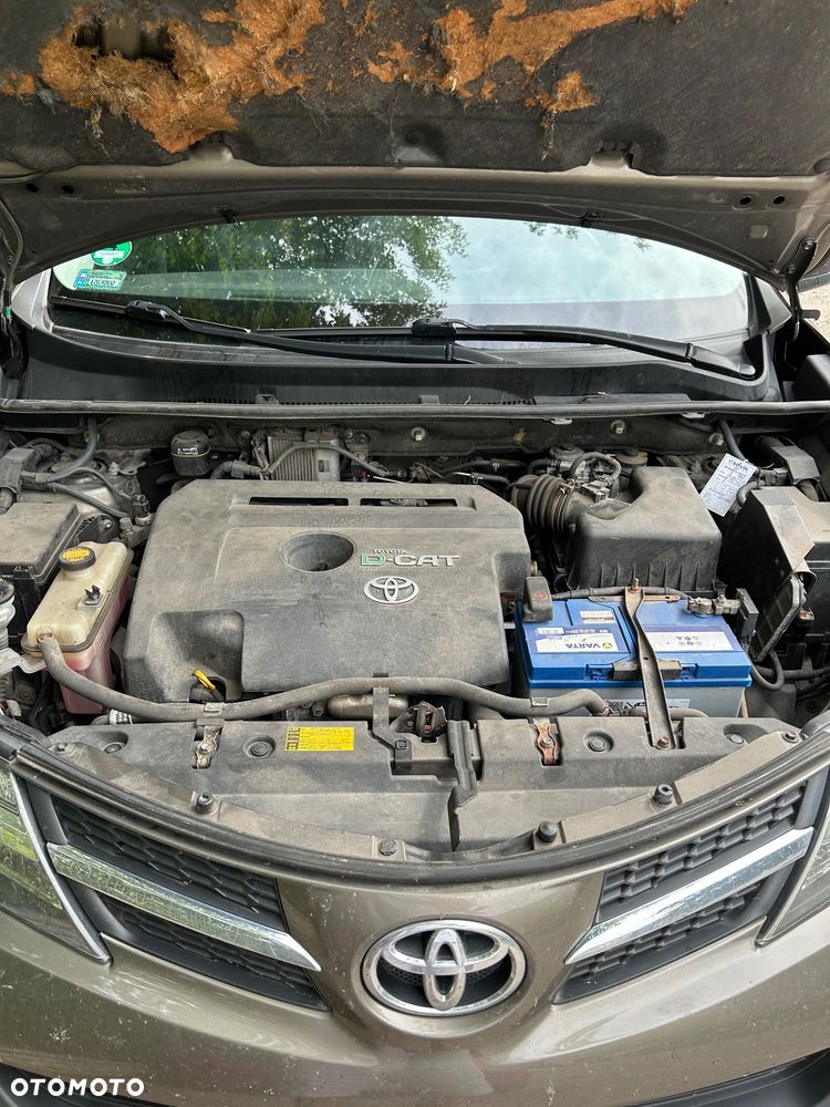 Toyota RAV4 2.2 D-CAT Prestige - 8