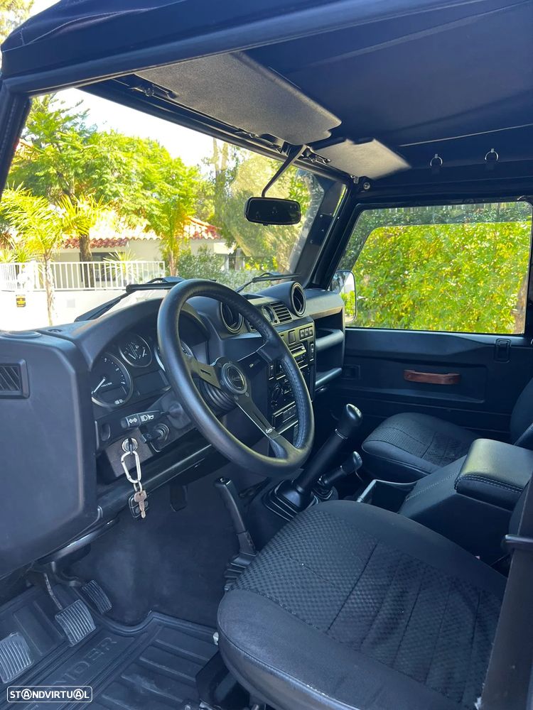 Land Rover Defender 110 CC 2.4 CRD SE - 11