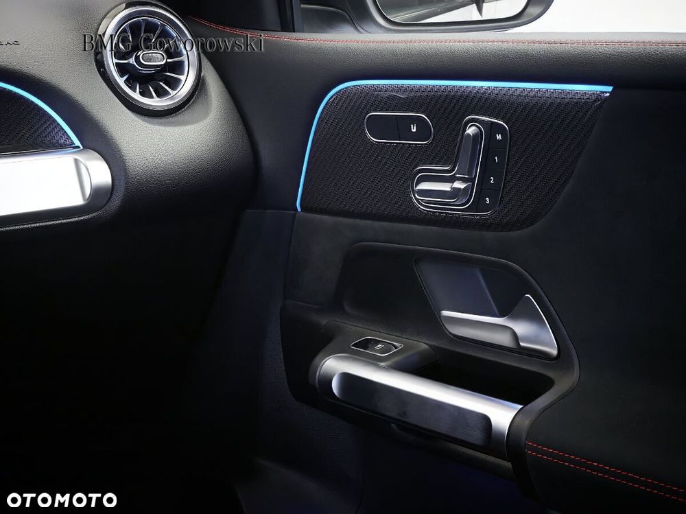 Mercedes-Benz GLB 200 d 4-Matic AMG Line 8G-DCT - 16