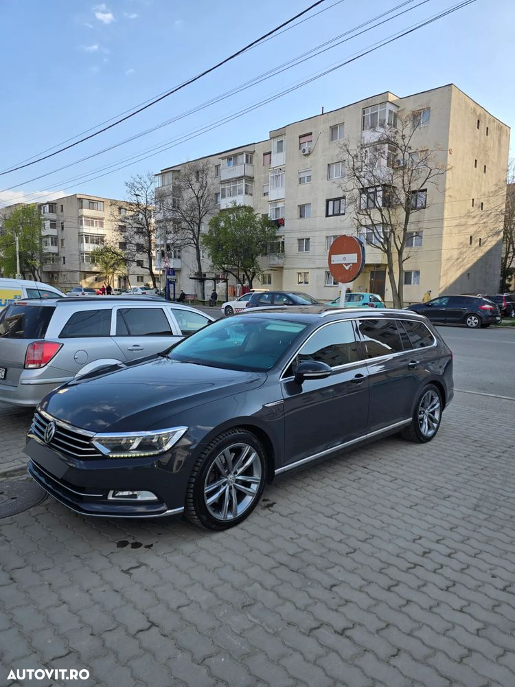 Volkswagen Passat Variant 2.0 TDI DSG 4Motion Highline - 11
