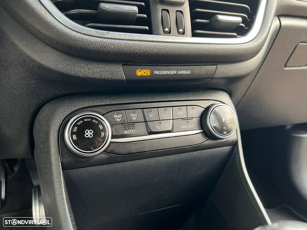 Ford Fiesta 1.0 EcoBoost ST-Line - 23