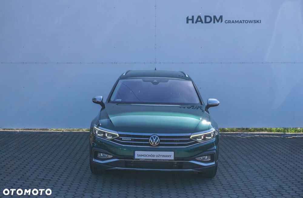 Volkswagen Passat - 2