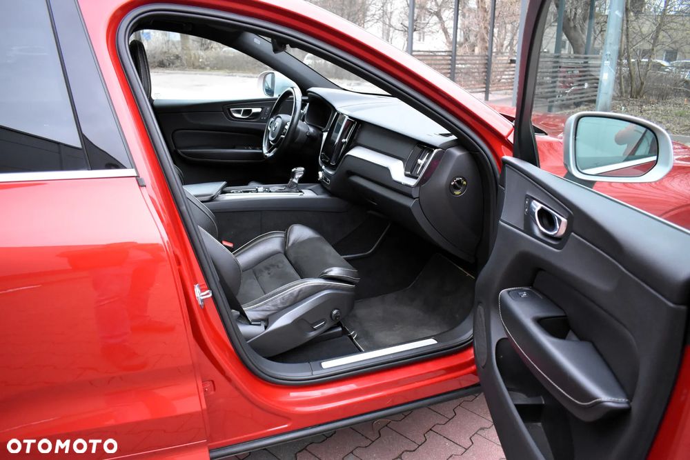 Volvo XC 60 D4 Geartronic RDesign - 18