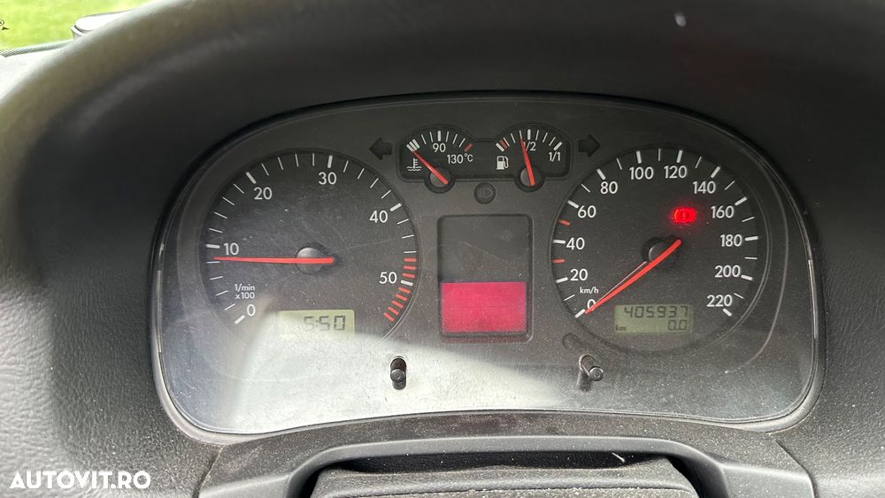 Volkswagen Golf 1.9 TDI - 11