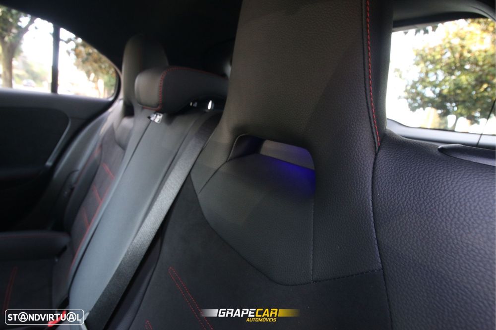 Mercedes-Benz A 180 d AMG Line - 15