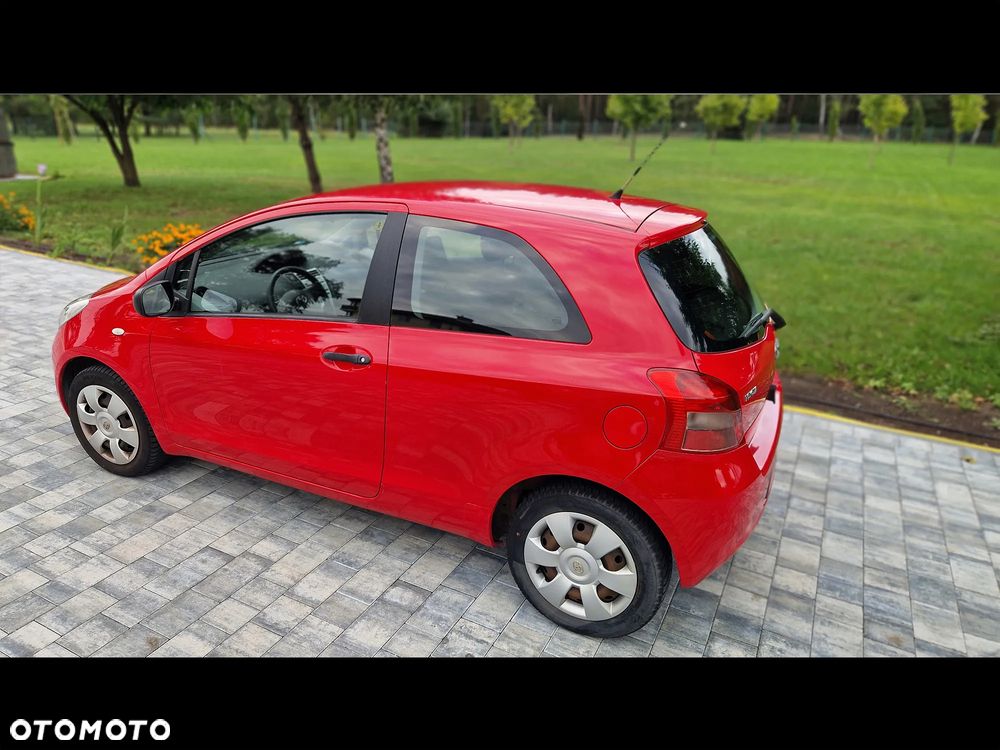 Toyota Yaris 1.3 Luna - 12